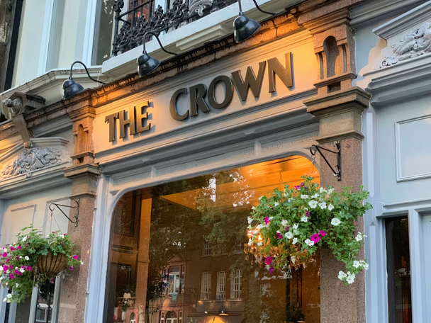 The Crown, Cotswolds